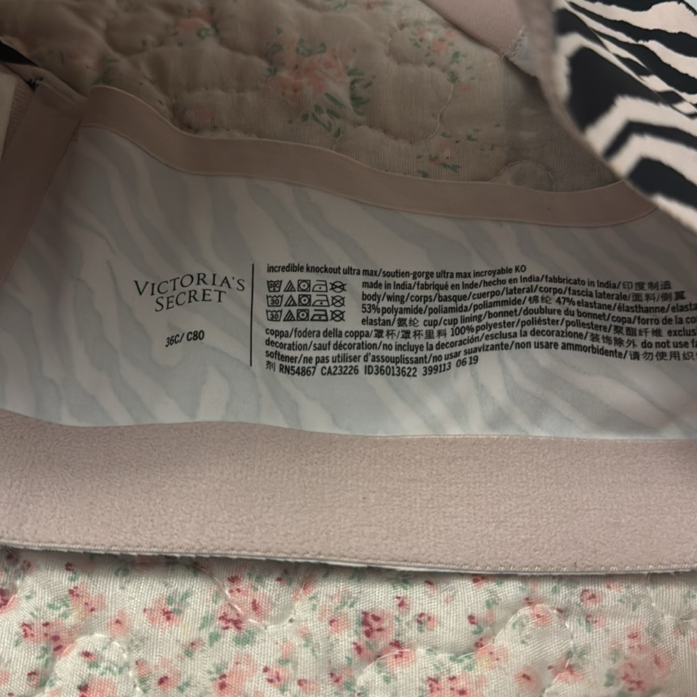 Victoria Secret Bra - Picture 3 of 3